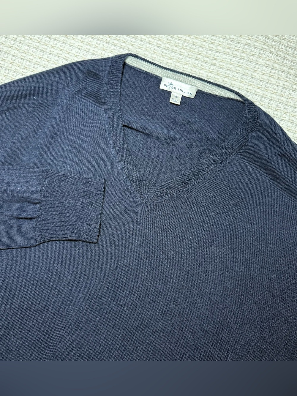 Peter Millar Crown Soft V-Neck Sweater Men’s  XL Navy Blue Silk Wool Blend Golf